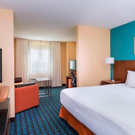 Fairfield Inn & Suites By Marriott Гейлсберг Экстерьер фото